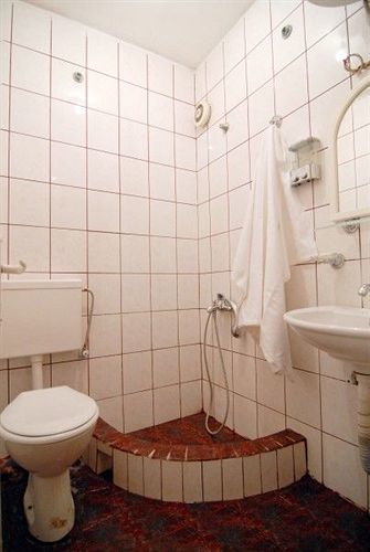 Hotel Vuk 斯科普里 外观 照片